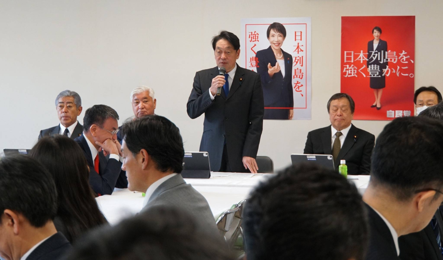 Nhật Bản có kế hoạch sửa đổi quy định về xuất khẩu quốc phòng